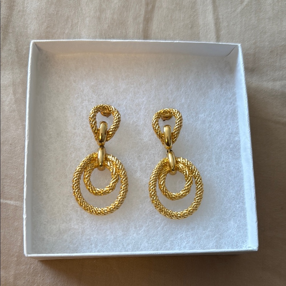 Christian Dior vintage swirl rope Chain Earrings